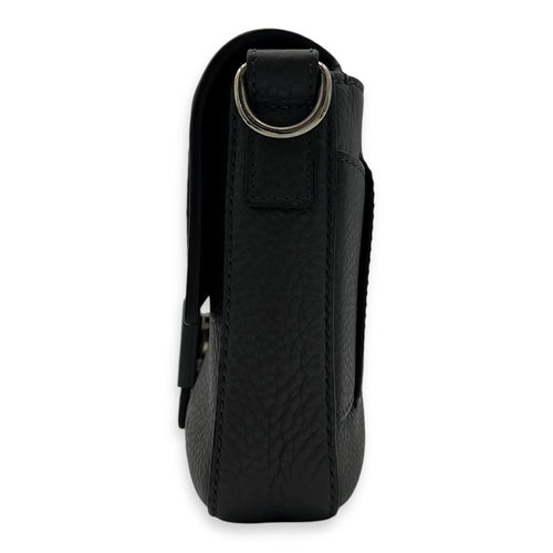 Fendi Baguette Crossbody Bag Grey in Calfskin, Silver hardware_4