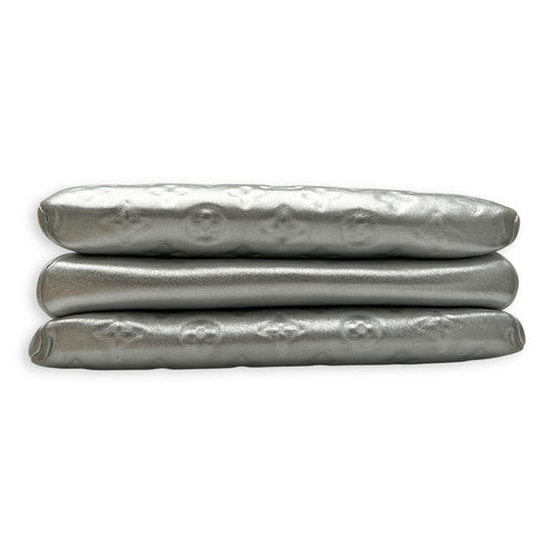 Louis Vuitton Coussin PM Silver Shoulder Bag in Lambskin, Silver hardware_5