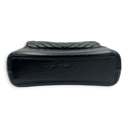Chanel Gabrielle Shoulder Bag Large Black in Calfskin, Mixed hardware_3