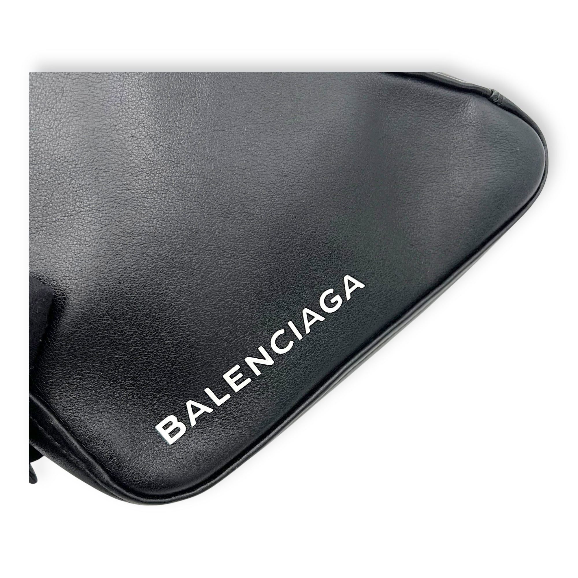 Balenciaga Logo Pouch Black in Calfskin, Silver hardware_6