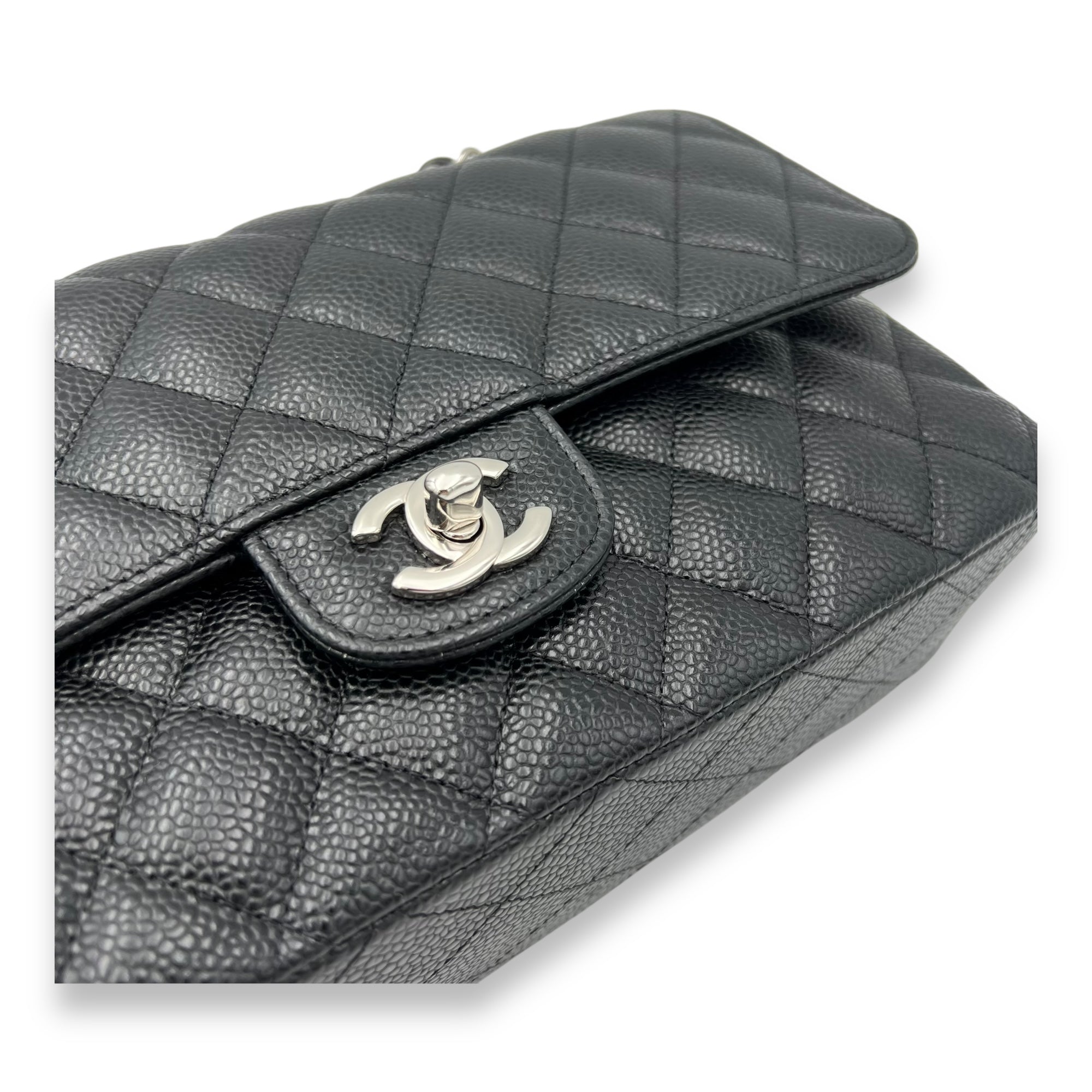 Chanel Classic Shoulder Bag Black in Caviar Leather, Silver hardware_6