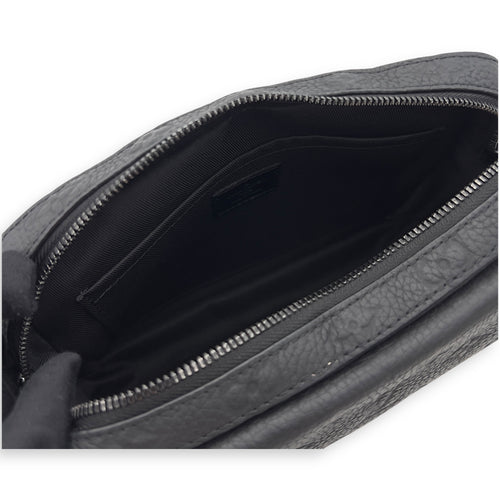Louis Vuitton Steamer Crossbody Bag Black in Monogram Empreinte Leather, Lacquered Metal hardware_6
