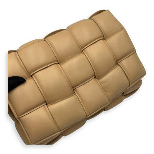 Bottega Veneta Cassette Shoulder Bag Beige in Lambskin, Gold hardware_6