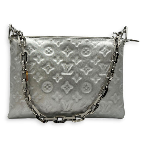 Louis Vuitton Coussin PM Silver Shoulder Bag in Lambskin, Silver hardware_11