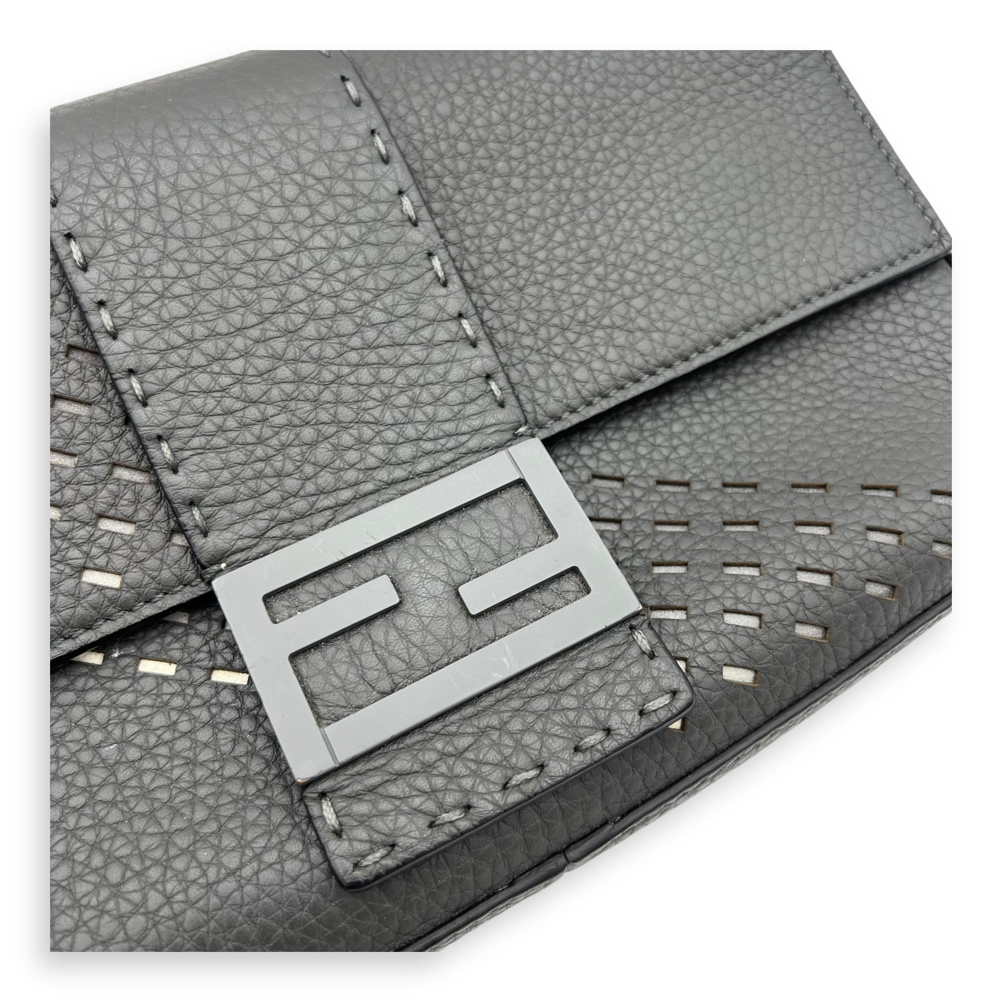 Fendi Baguette Crossbody Bag Grey in Calfskin, Silver hardware_6