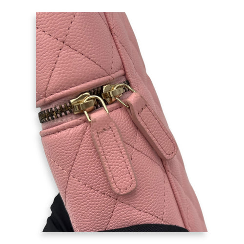 Chanel  Vanity Phone Crossbody bag in Caviar leather, Gold Hardware_7