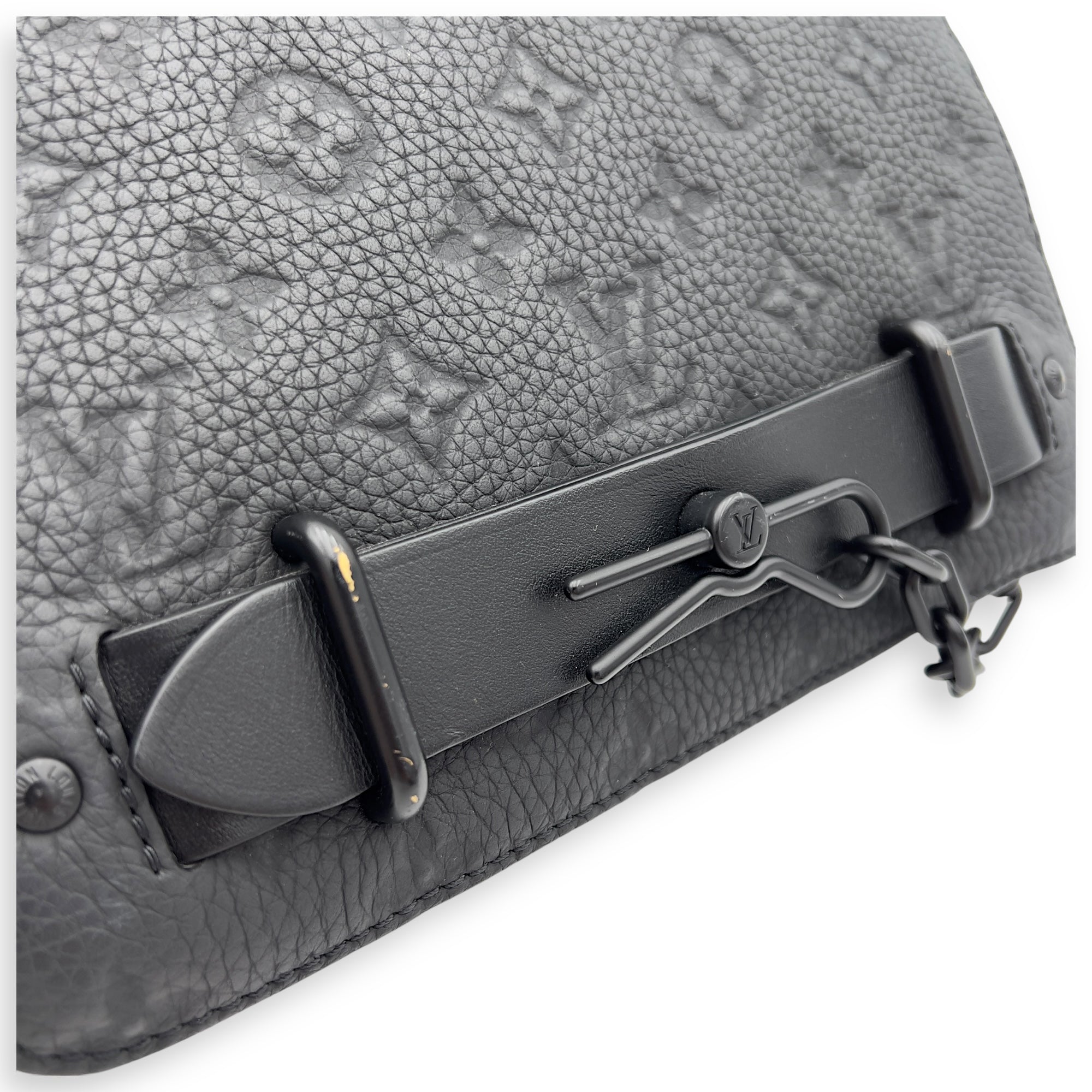 Louis Vuitton Steamer Crossbody Bag Black in Monogram Empreinte Leather, Lacquered Metal hardware_5