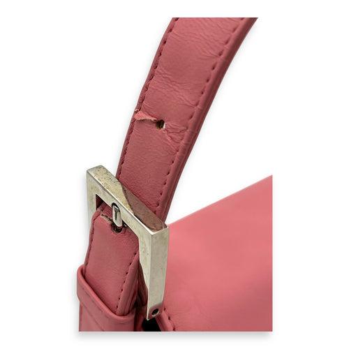 Fendi Baguette Shoulder Bag Pink in Calfskin, Silver hardware_7