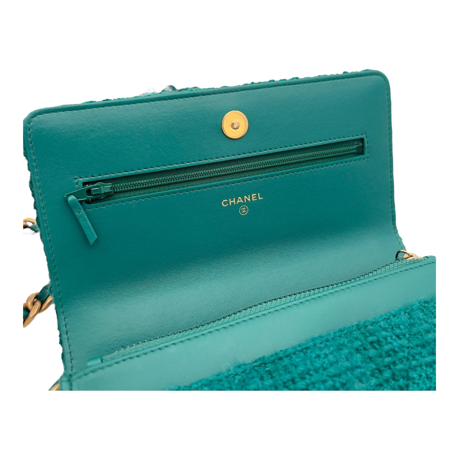 Chanel C19 Pouch Wallet On Chain in Tweed, Mixed hardware_10