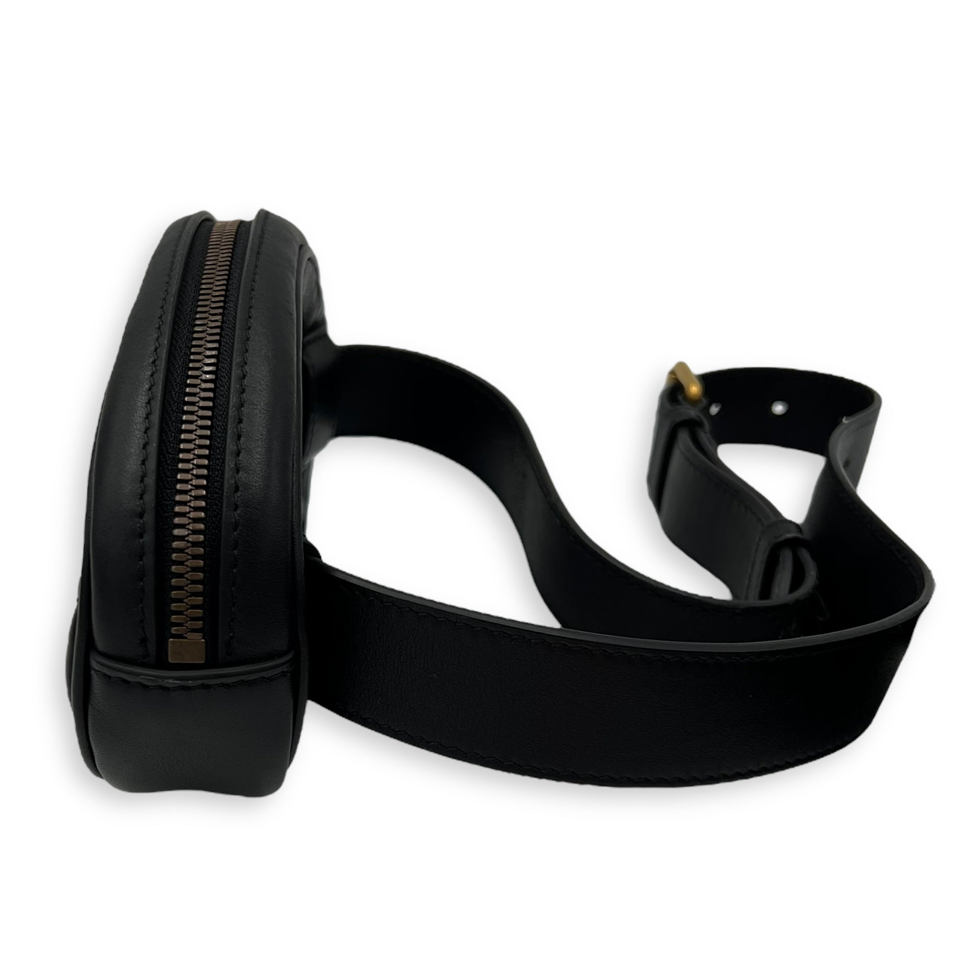 Gucci GG Marmont Belt Bag Black in Calfskin, Gold hardware_4