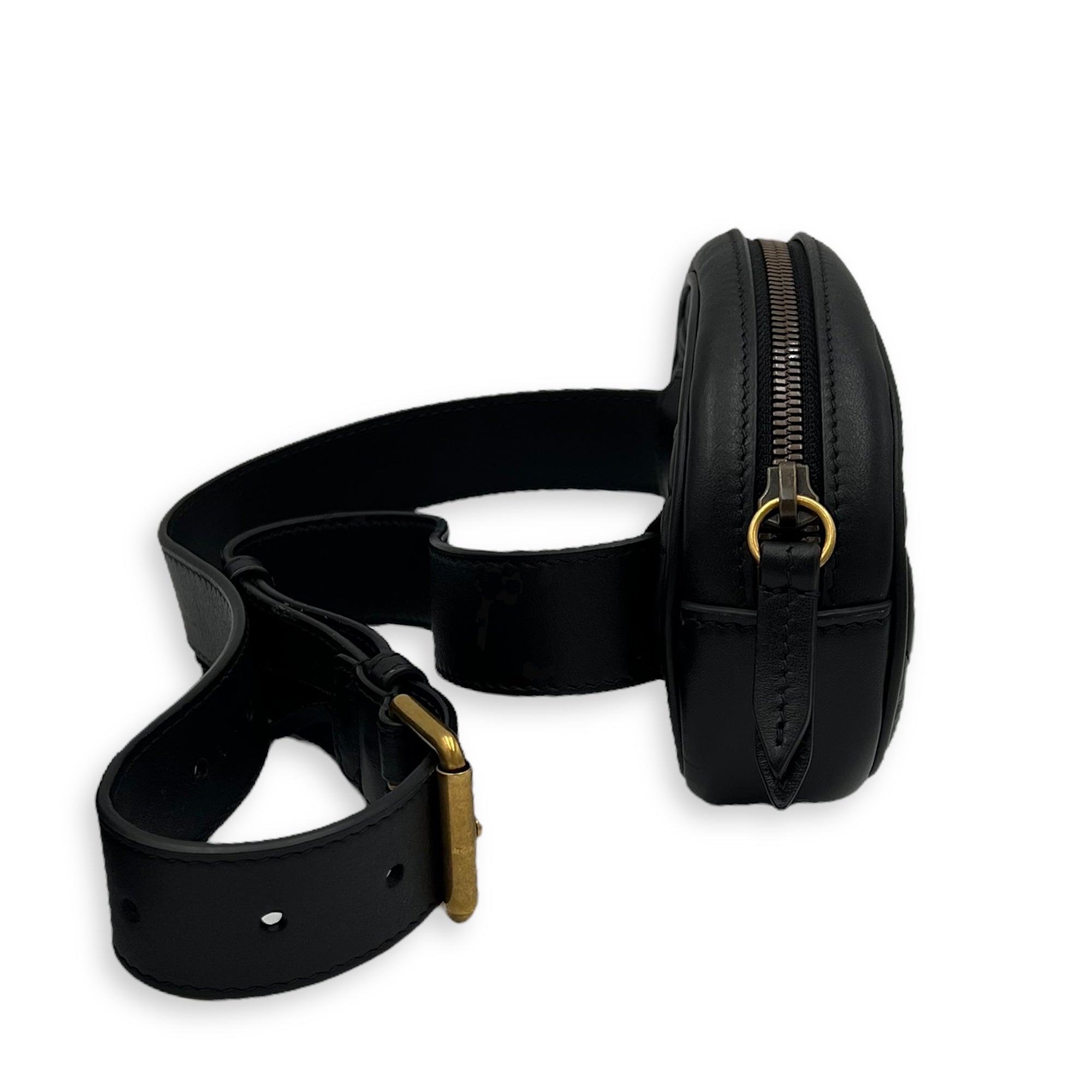 Gucci GG Marmont Belt Bag Black in Calfskin, Gold hardware_3