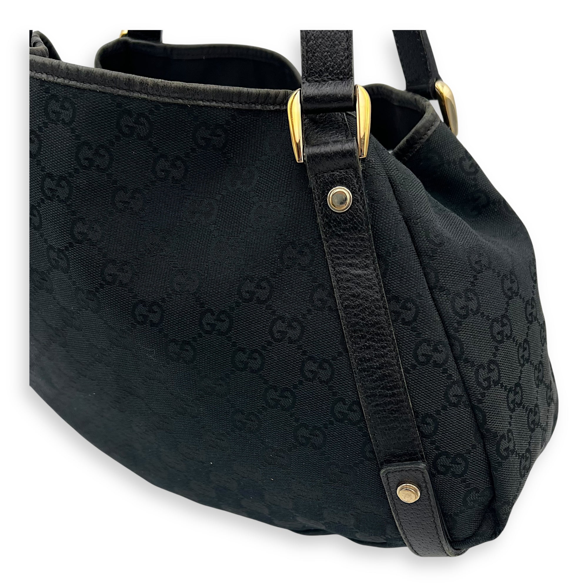 Gucci GG Shoulder Bag Black in Canvas, Gold hardware_15