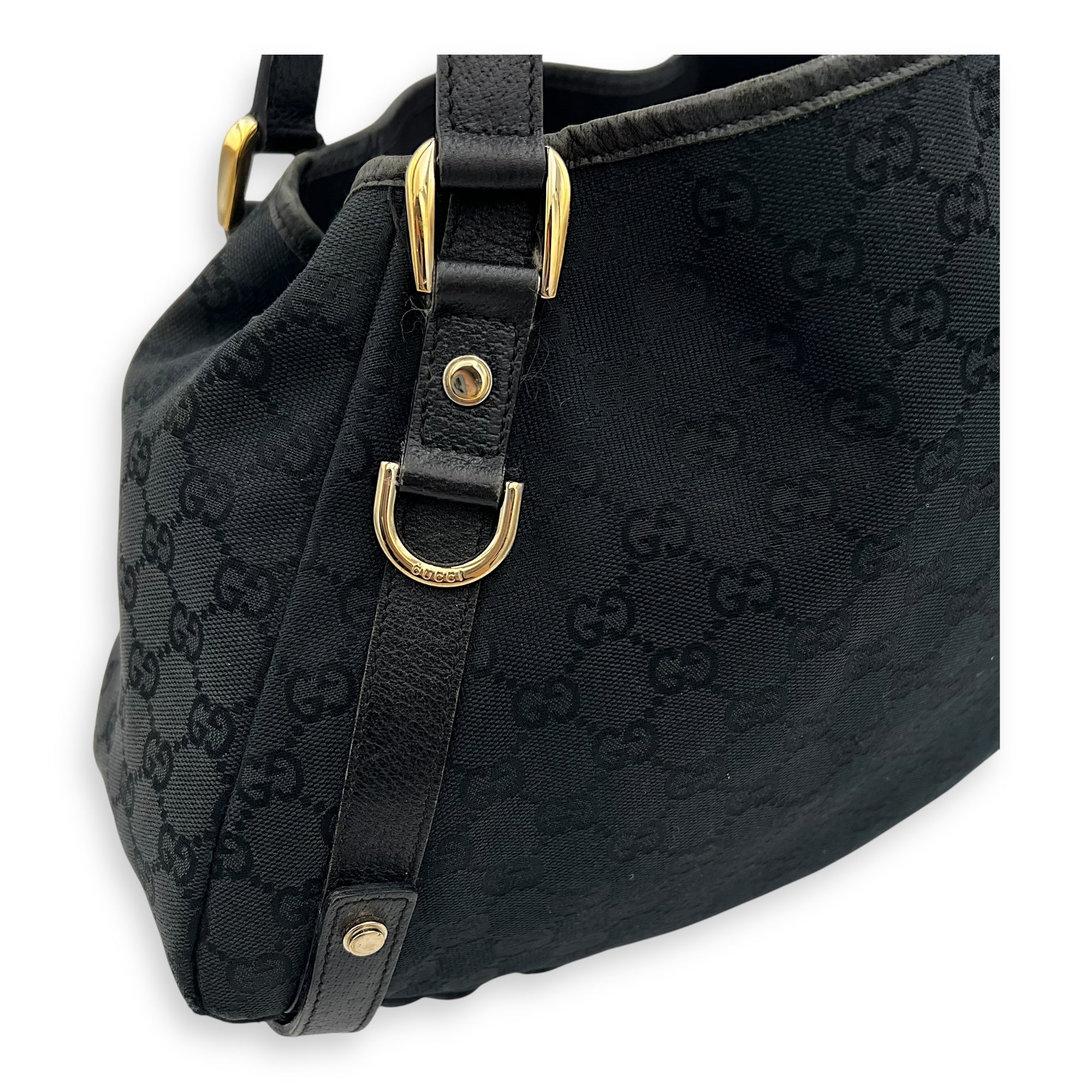 Gucci GG Shoulder Bag Black in Canvas, Gold hardware_14