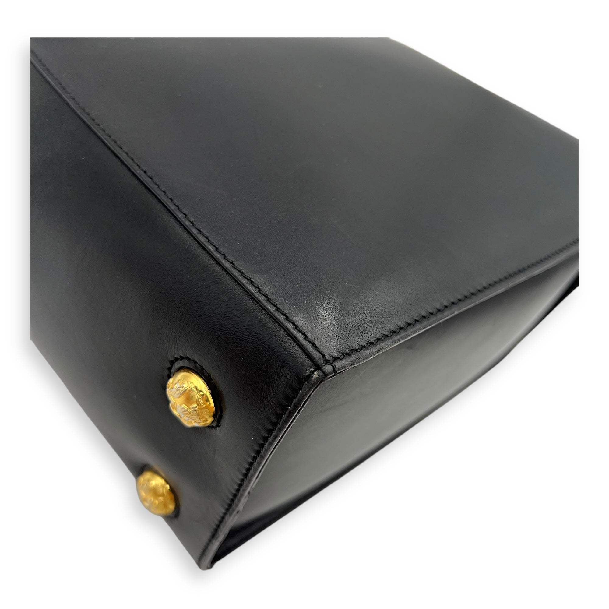 Salvatore Ferragamo Gancini Shoulder Bag Black in Calfskin, Gold hardware_10