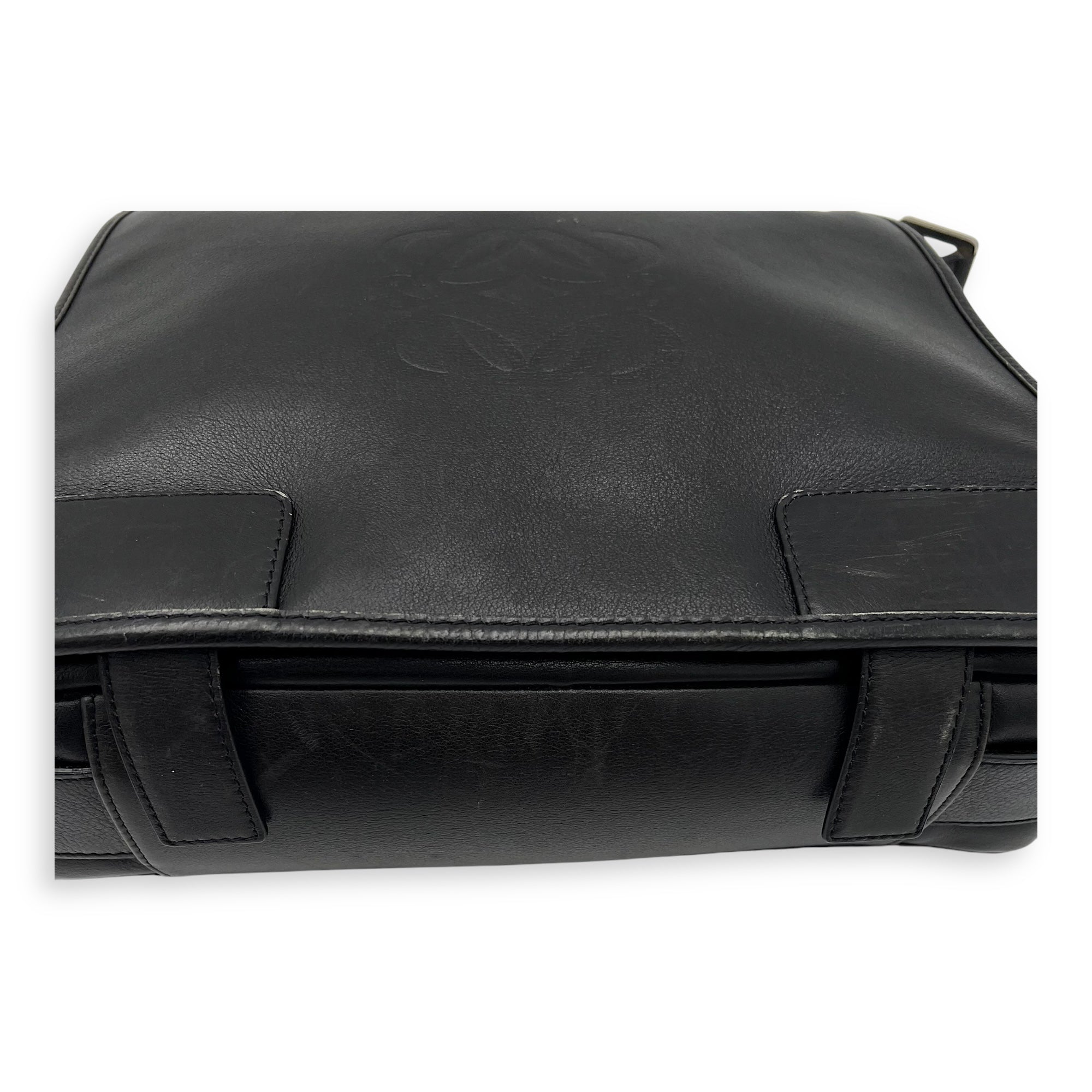 Loewe Vintage Crossbody Bag Black in Calfskin, Silver hardware_13