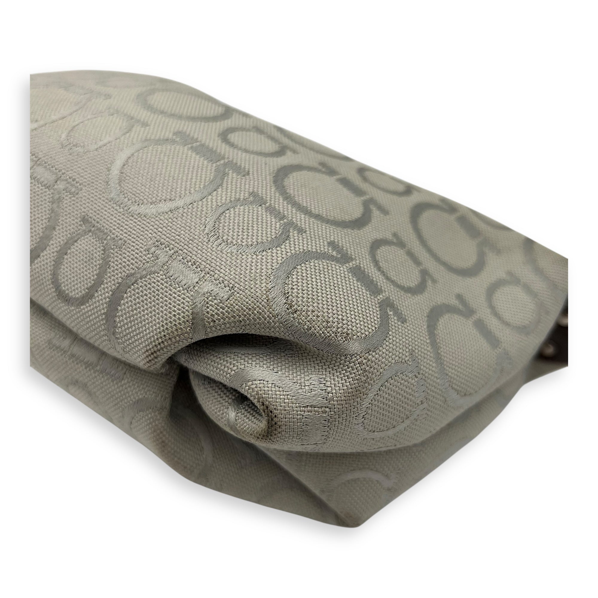 Salvatore Ferragamo Gancini Shoulder Bag White in Canvas, Silver hardware_10