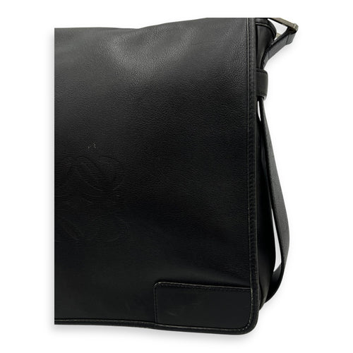 Loewe Vintage Crossbody Bag Black in Calfskin, Silver hardware_9