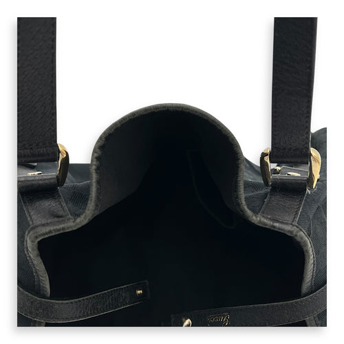 Gucci GG Shoulder Bag Black in Canvas, Gold hardware_7