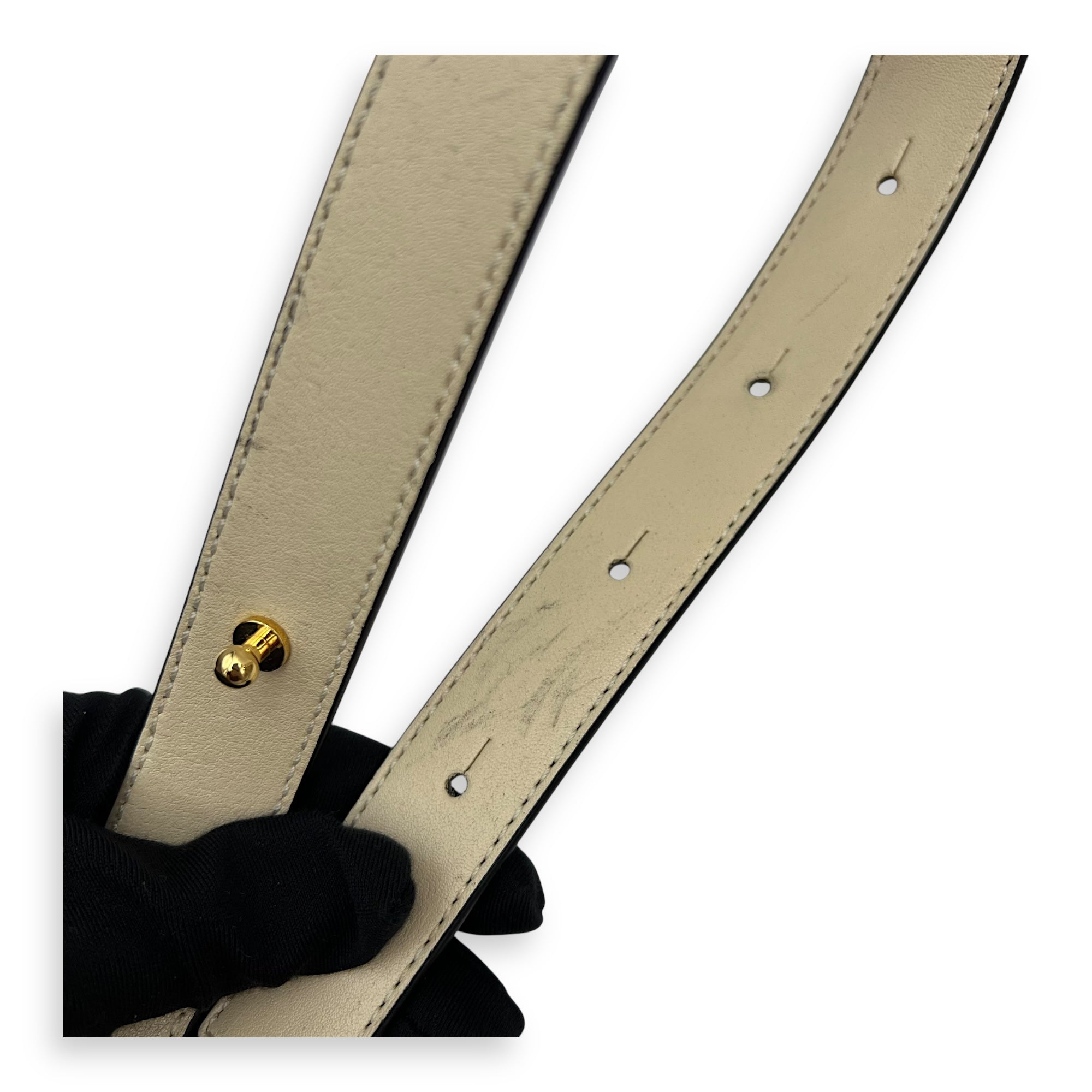 Loewe Hammock Small Beige Shoulder Bag in Calfskin, Gold hardware_17