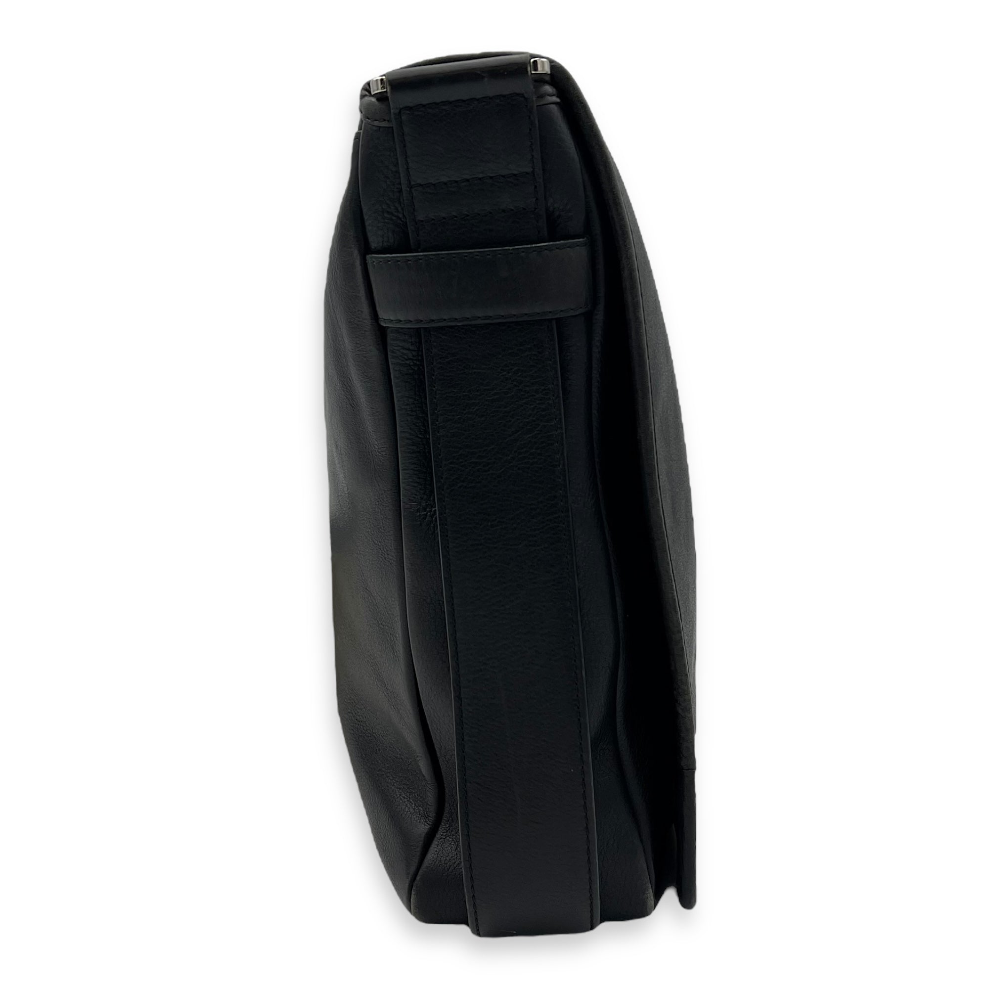 Loewe Vintage Crossbody Bag Black in Calfskin, Silver hardware_3