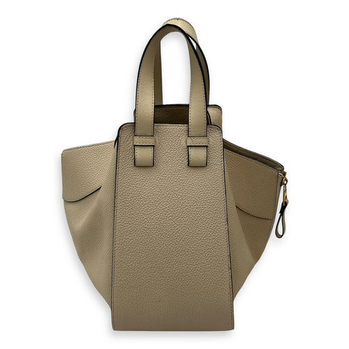 Loewe Hammock Small Beige Shoulder Bag in Calfskin, Gold hardware_2