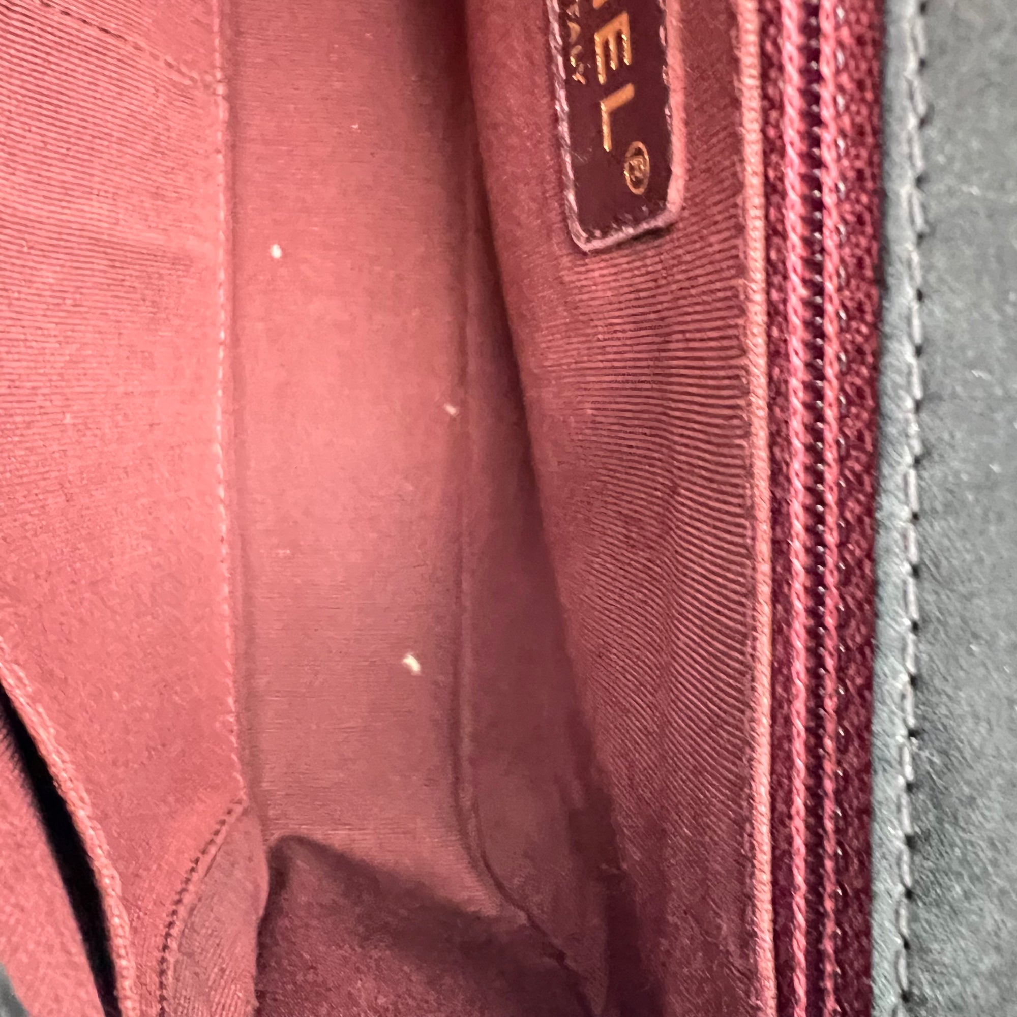 Happy Stitch CC Shoulder Bag Black in Nubuck, Gold hardware