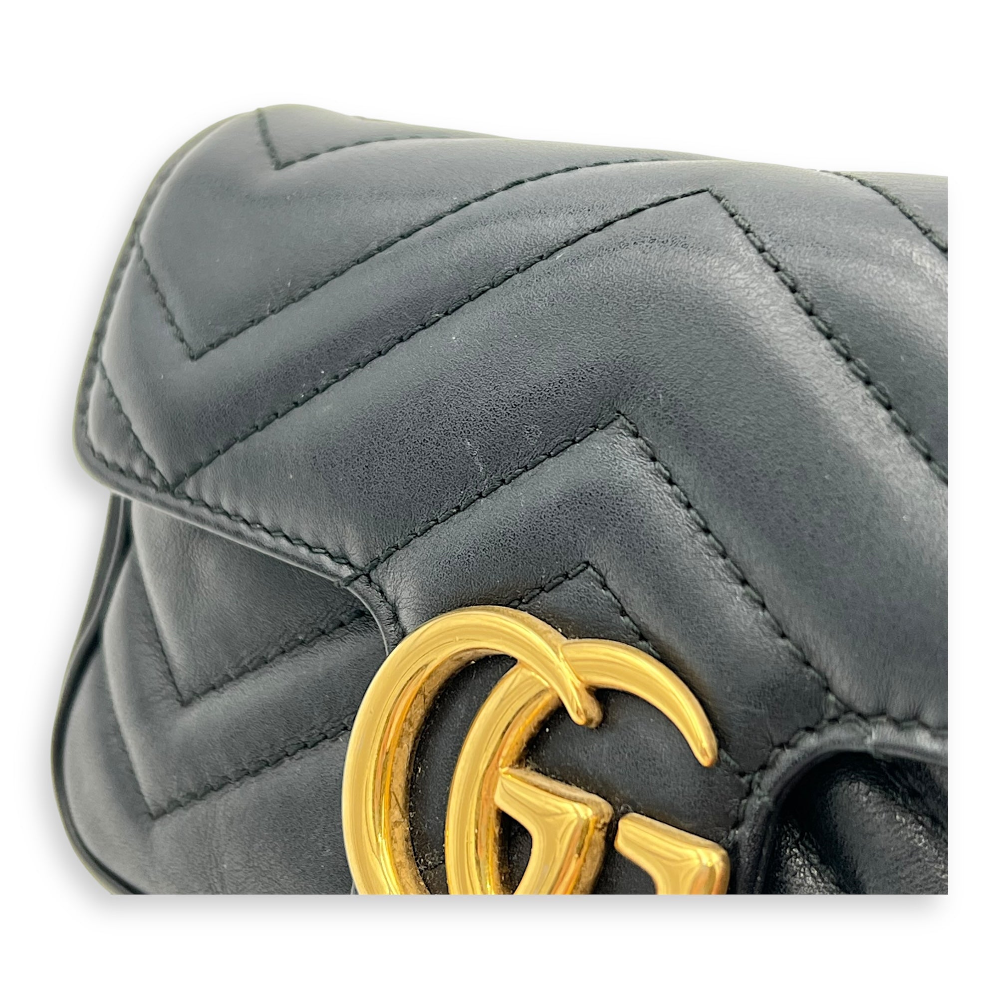 GG Marmont Crossbody Bag Super Mini Black in Calfskin, Gold hardware