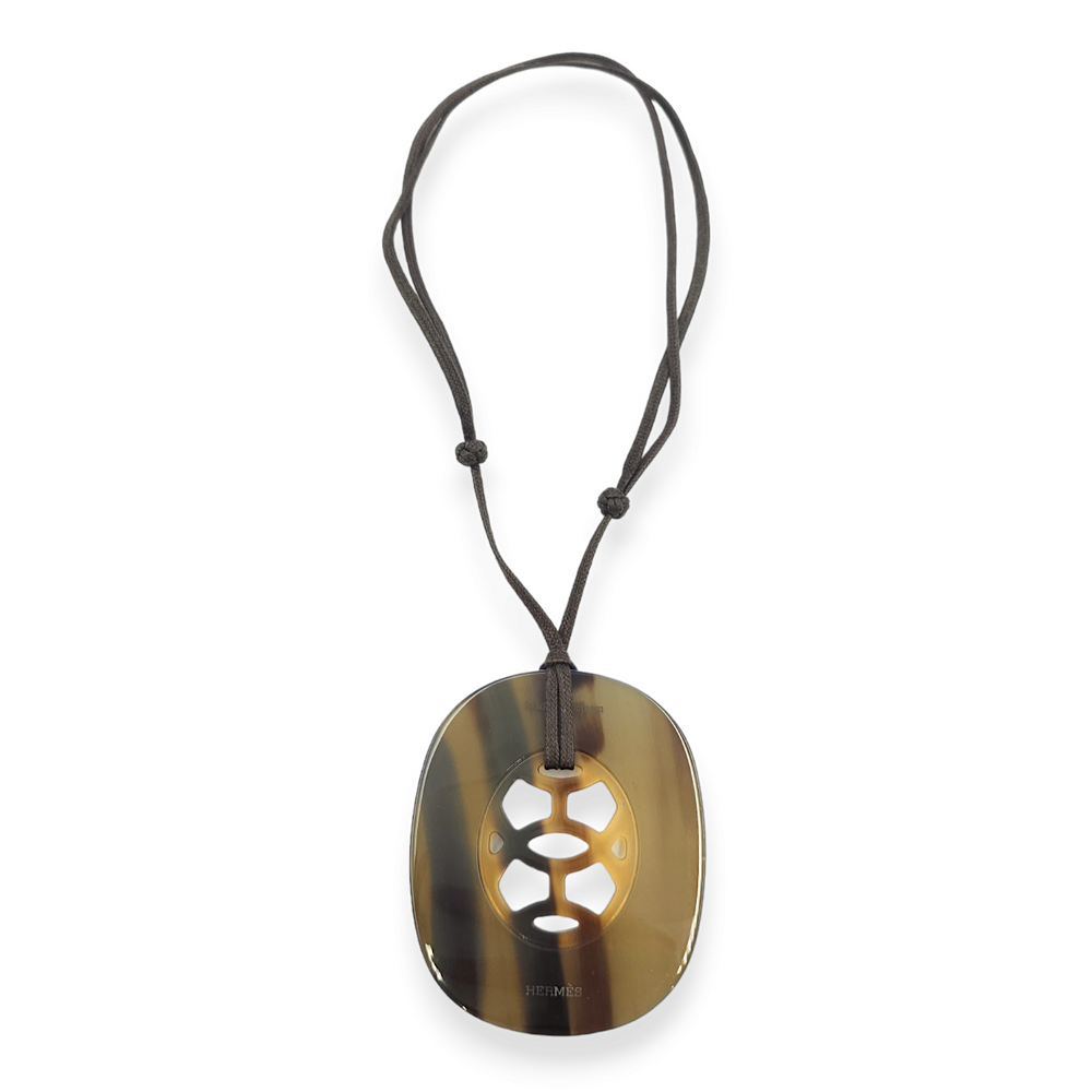 Hermès Lift Horn Purple Necklace in Lacquer Singapore