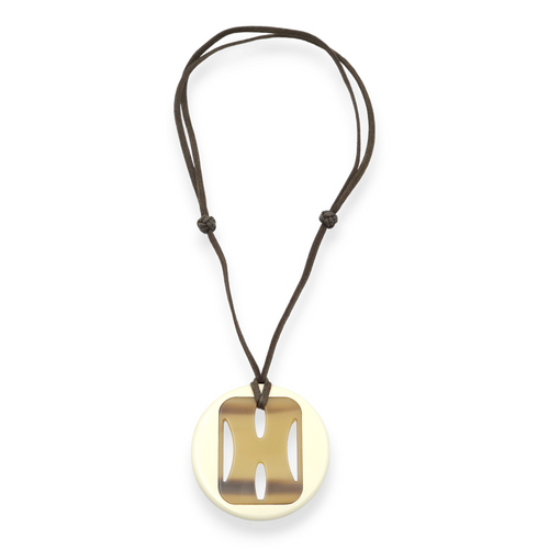 Tonkin Horn Blanc Necklace in Lacquer