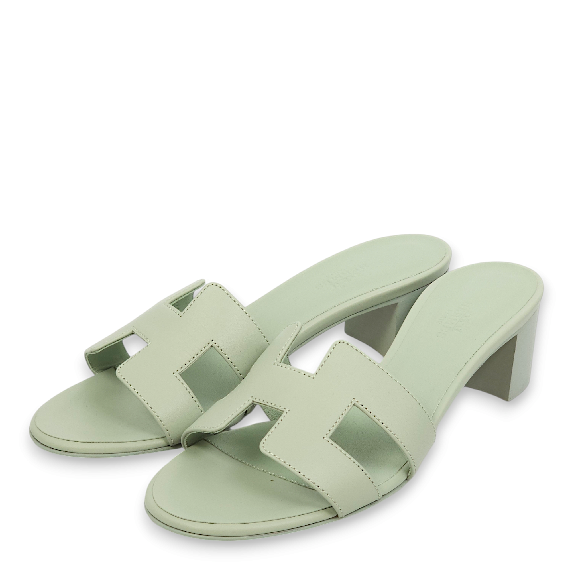 Oasis 37 Vert D'eau Sandals in Swift