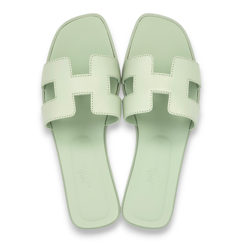 Oran 37 Vert d'eau Sandals in Calfskin