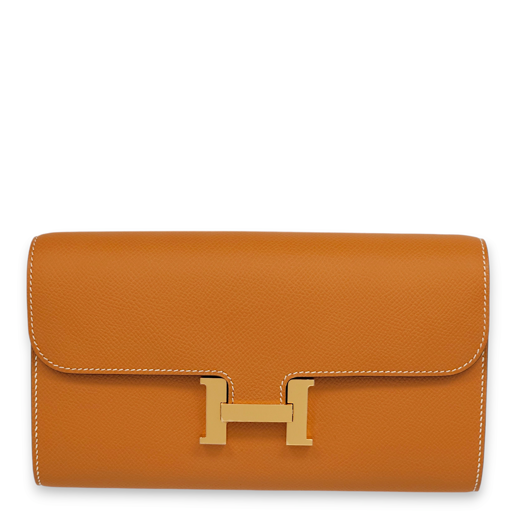 Constance To Go Toffee Crossbody Bag in Epsom, Gold hardware