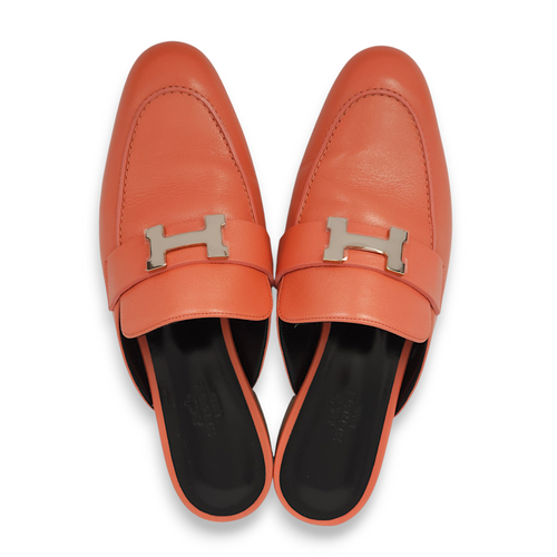 Oz 37 Rouge Blush Mules in Calfskin