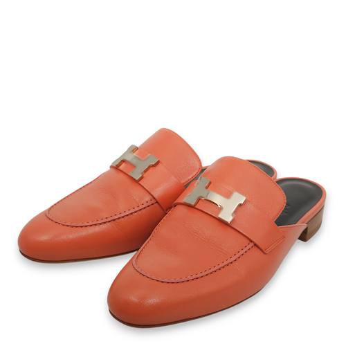 Oz 37 Rouge Blush Mules in Calfskin