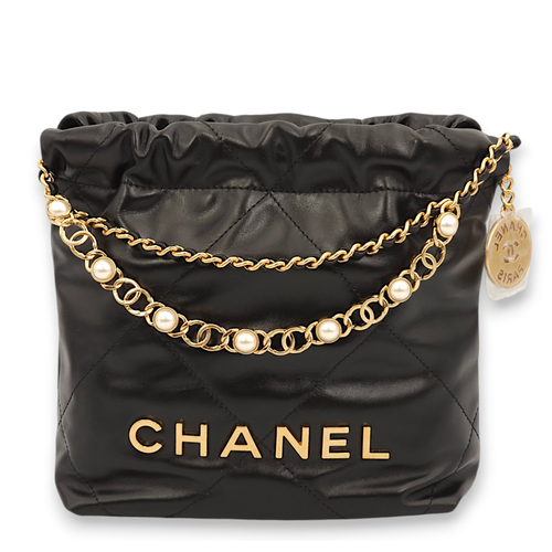 22 with CC Chain Pearl Mini Black Shoulder Bag in Calfskin, Gold hardware