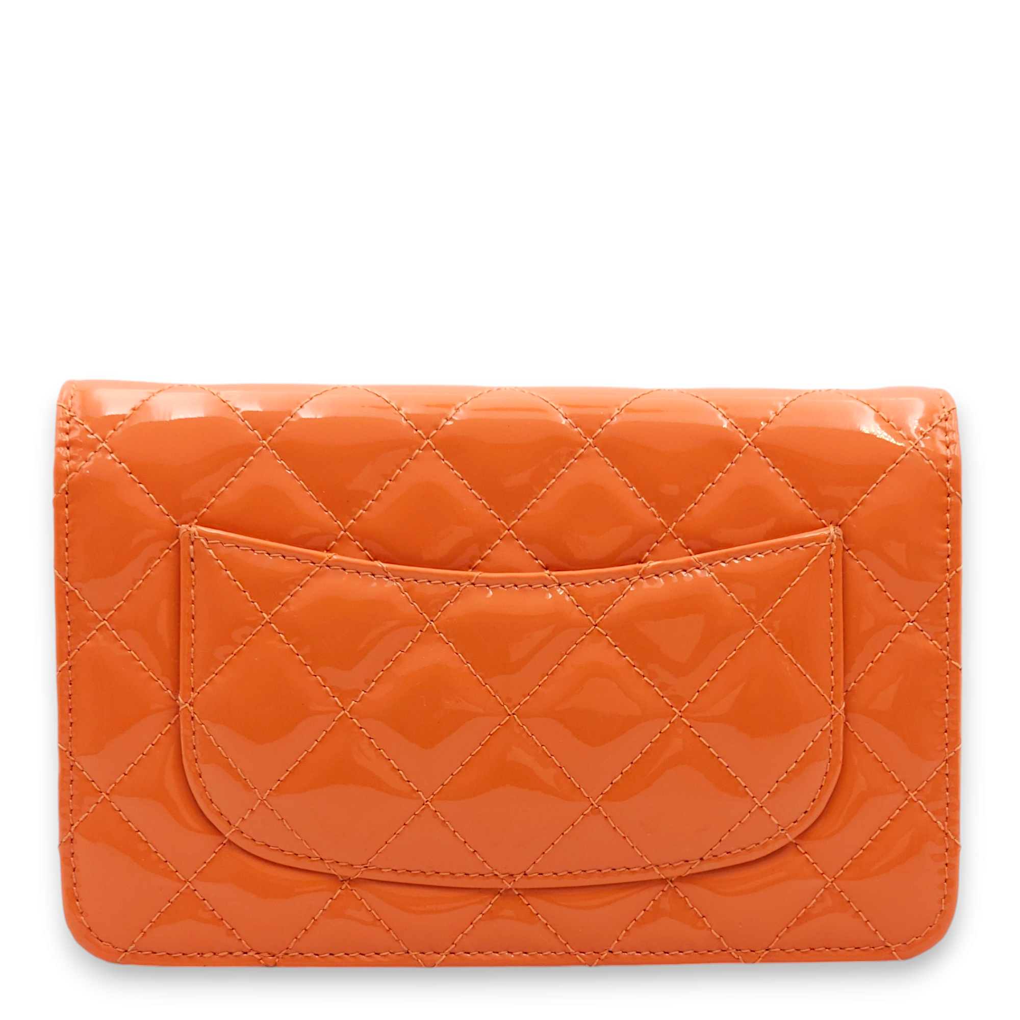 Classic Orange Wallet On Chain in Patent Leather, Gold hardware