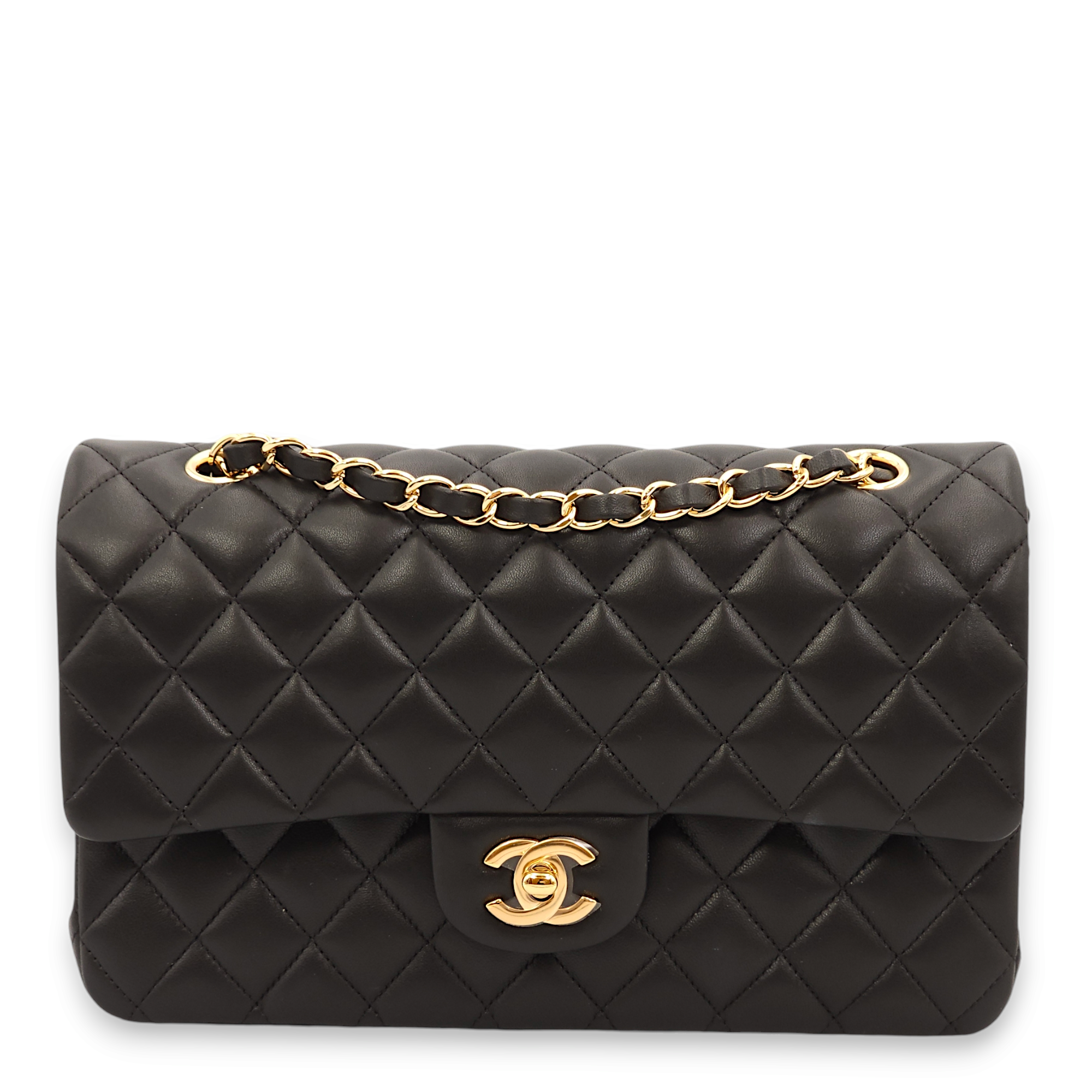 Classic Double Flap Medium Black Shoulder Bag in Lambskin, Gold hardware