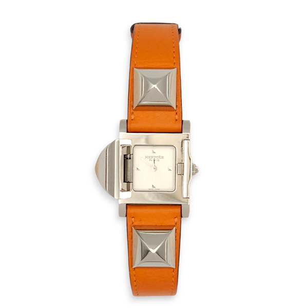 【アイコニックで華やか】HERMES Clou Medor ストラップ Orange Vintage Hermes Medor with orange strap, Quartz at $1,580
