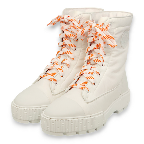 Ankle 37.5 Blanc Boots in Tissue Parachute