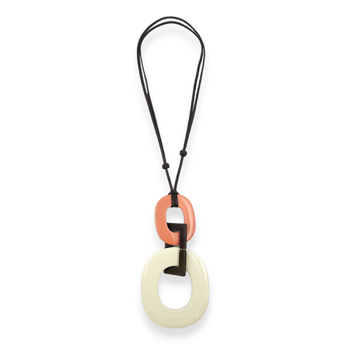 Horn Blanc/Flamingo Necklace in Laquer