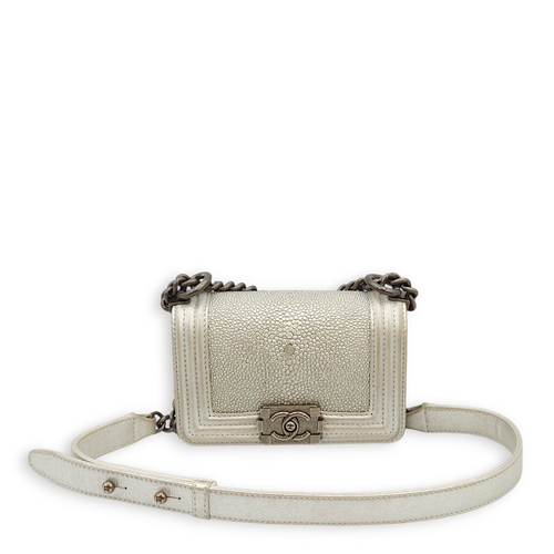 Le Boy (15cm) Mini Silver Crossbody Bag in Stingray, Ruthenium hardware