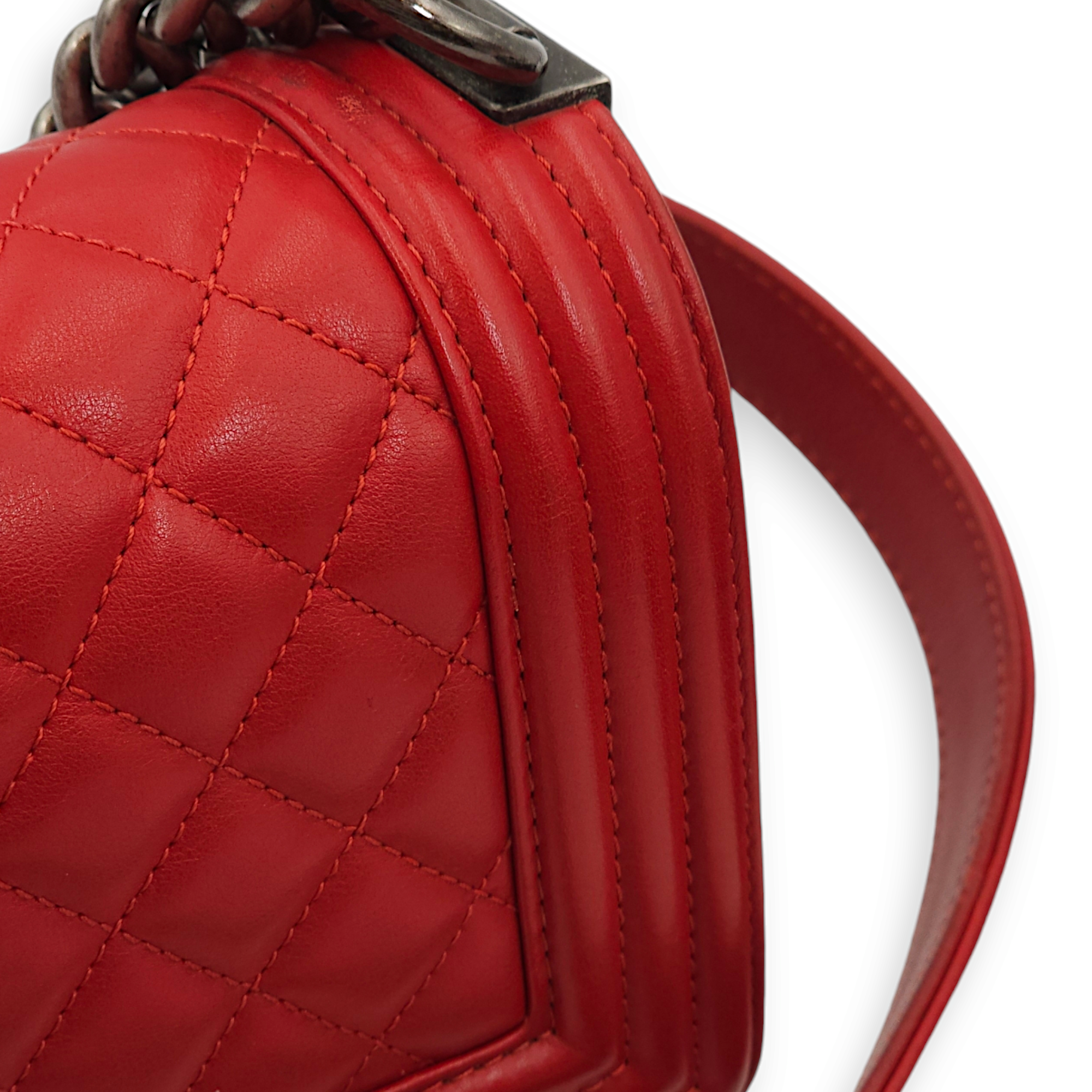 Quilted Le Boy (20cm) Small Red Shoulder Bag in Lambskin, Ruthenium hardware