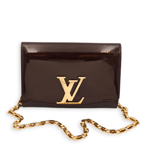 Chain Louise Clutch GM Amarante Shoulder Bag in Vernis, Gold hardware