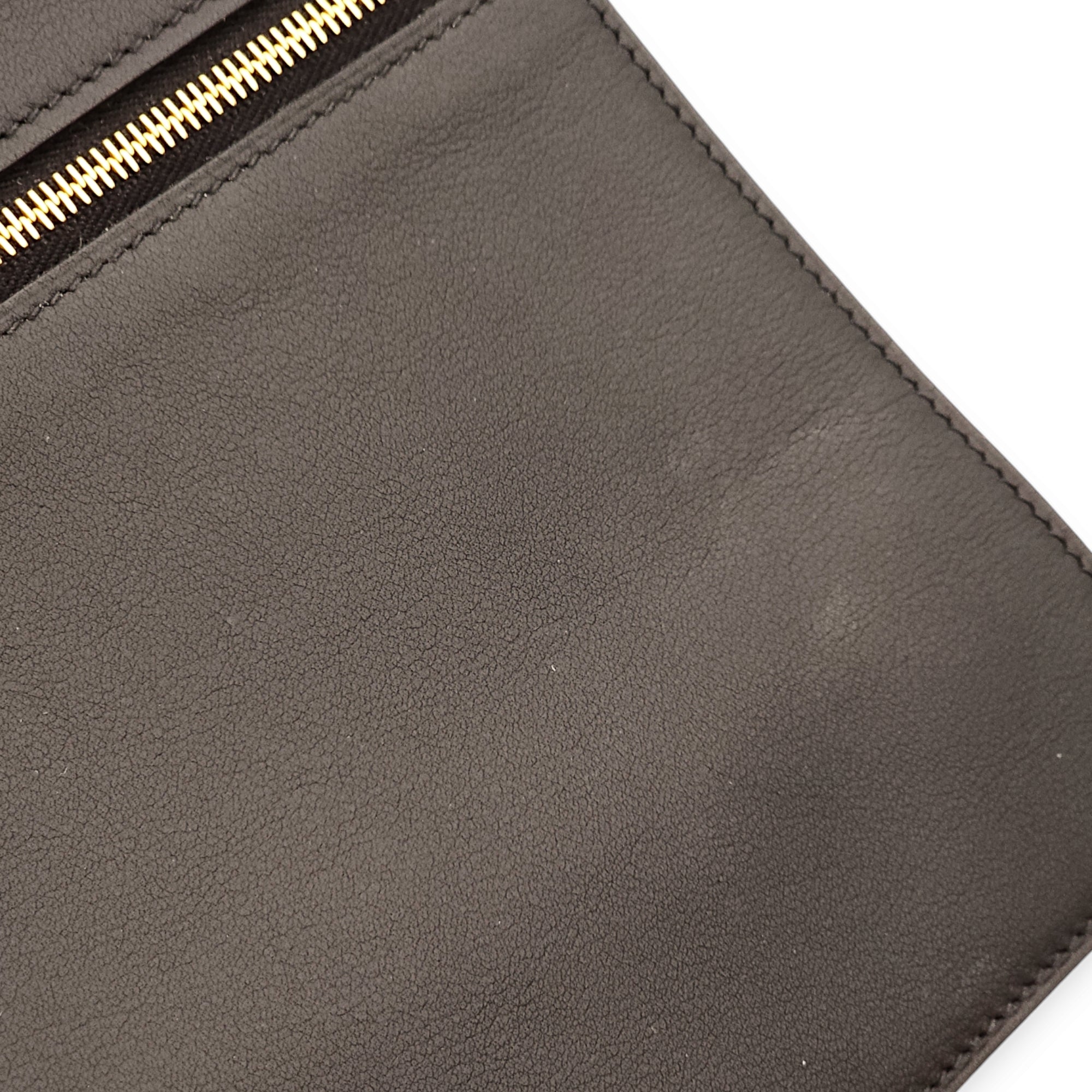 Back Pocket Black Pouch in Swift, Gold hardware