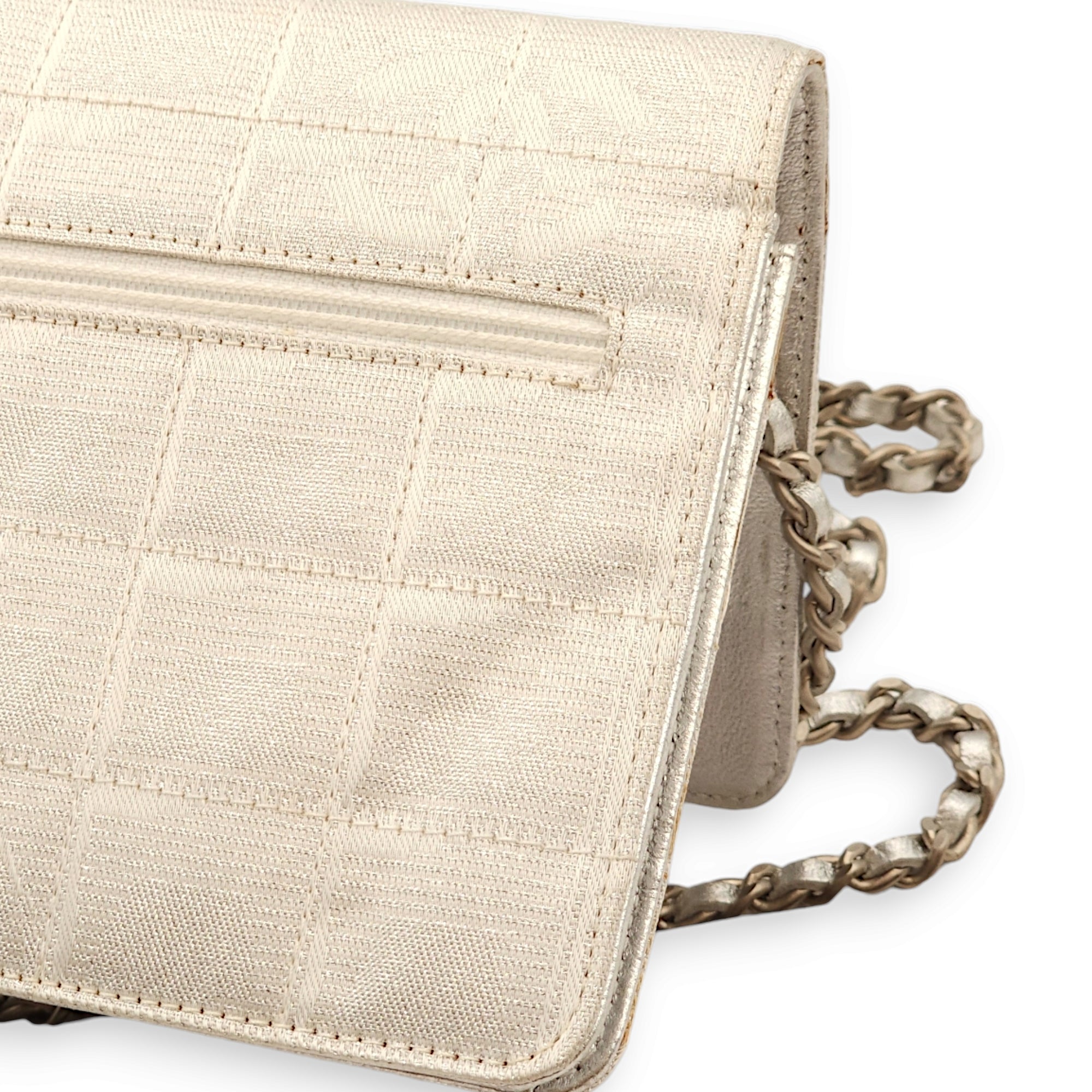 Quilted Travel Line Silver Wallet On Chain, Matte Palladium hardware