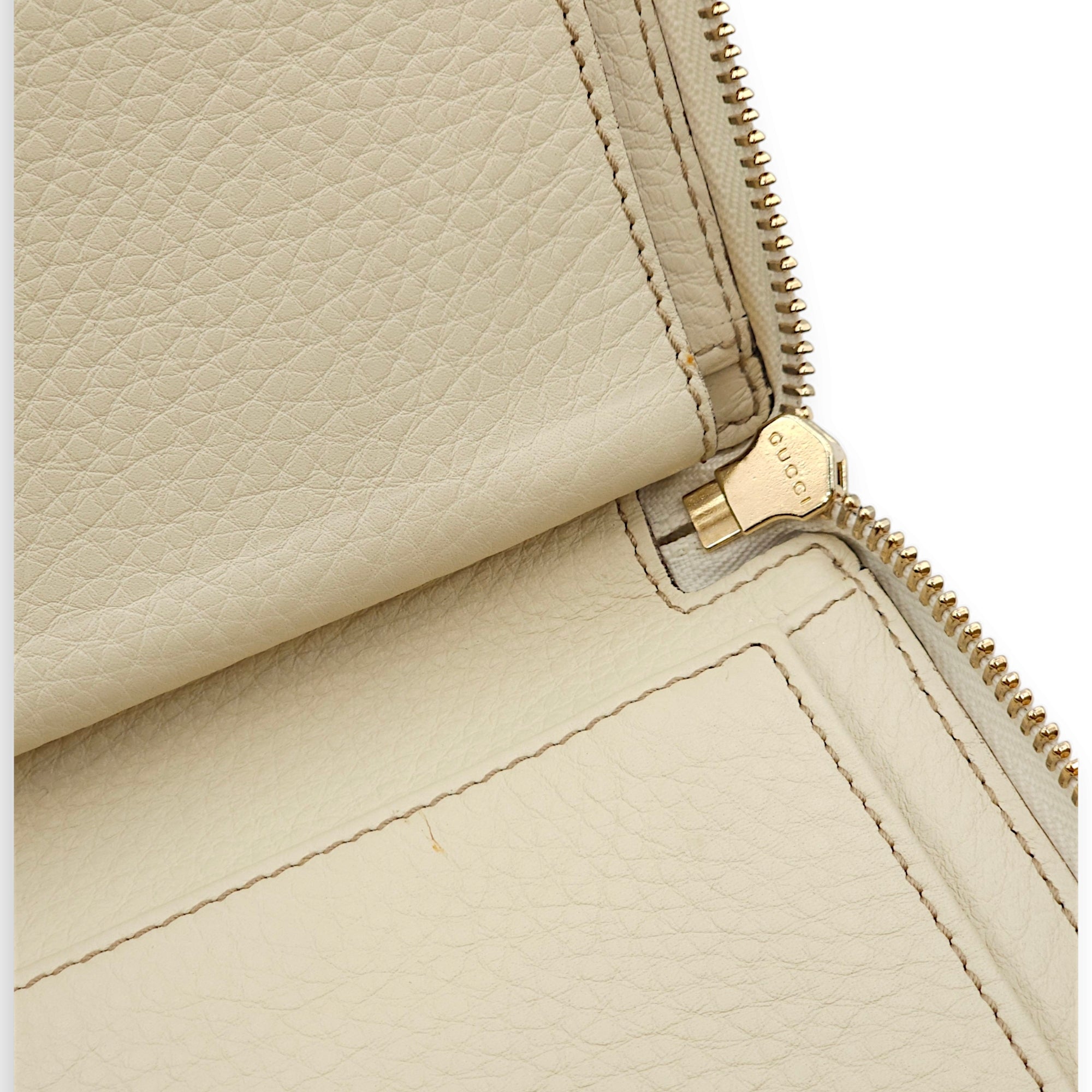 Soho Zipped Around Organiser Cream Pouch in Boar Leather, Gold hardware