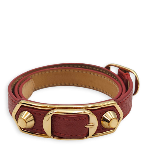 Classic Triple Tour Leather Red Bracelet in Chevre Leather, Gold hardware