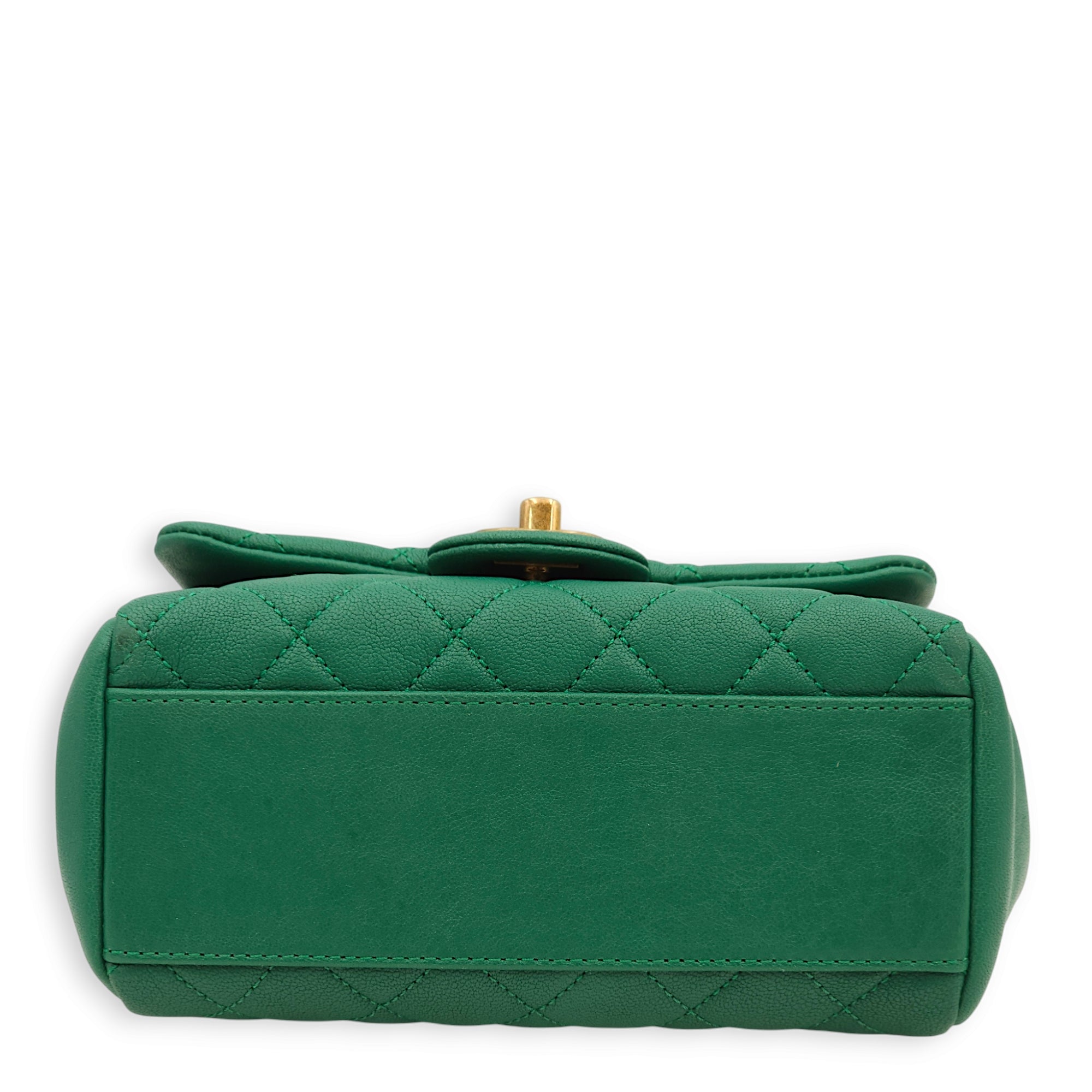 Trapezio Flap Green Crossbody Bag in Chevre Leather Gold hardware C92421 7