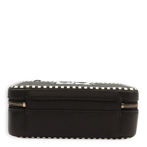 Filigree Vanity Medium Black, White Shoulder Bag in Caviar Leather, Silver hardware