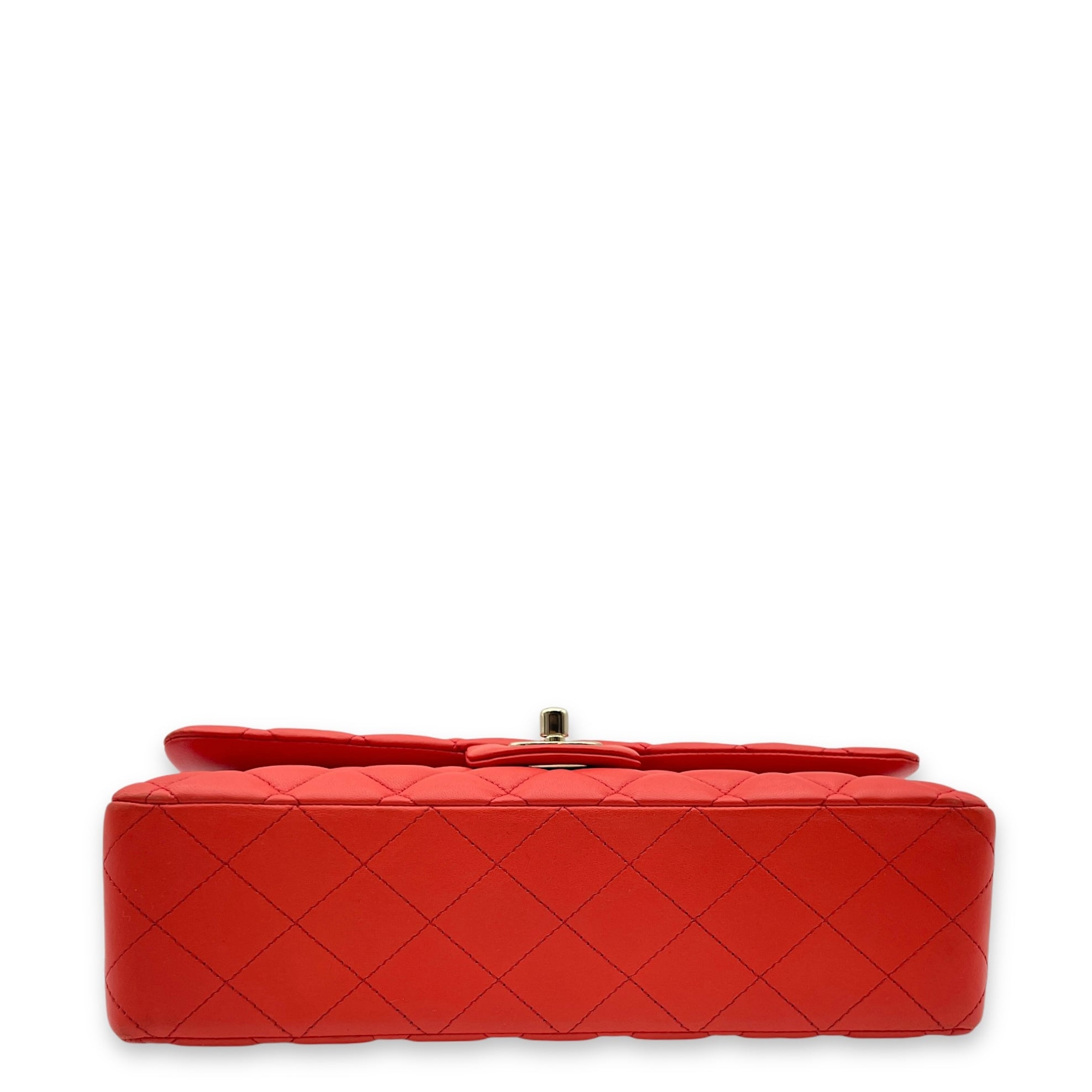 Classic Double Flap Red Shoulder Bag in Lambskin, Gold hardware